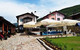 Asya Guest House